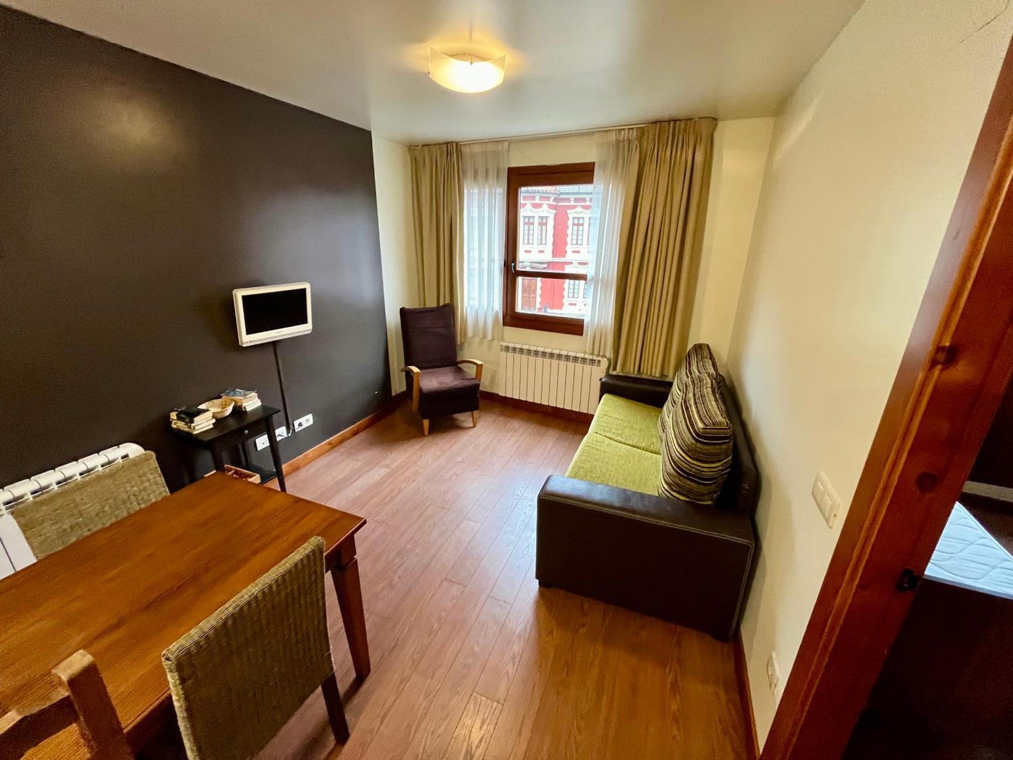 Lotila Flats Cuirgu Aparthotel Felechosa Exterior photo